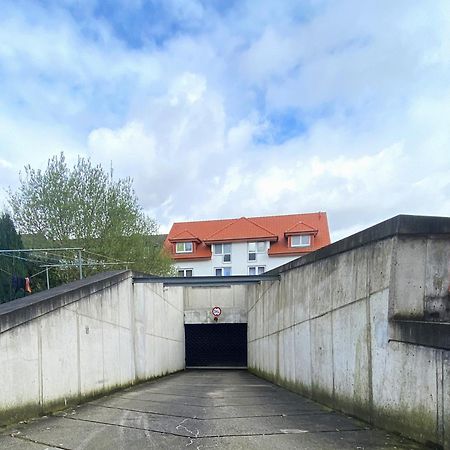 Schoelerberg Apartment Mit Tiefgaragenparkplatz Und Kingsize-Bett Osnabrueck Luaran gambar