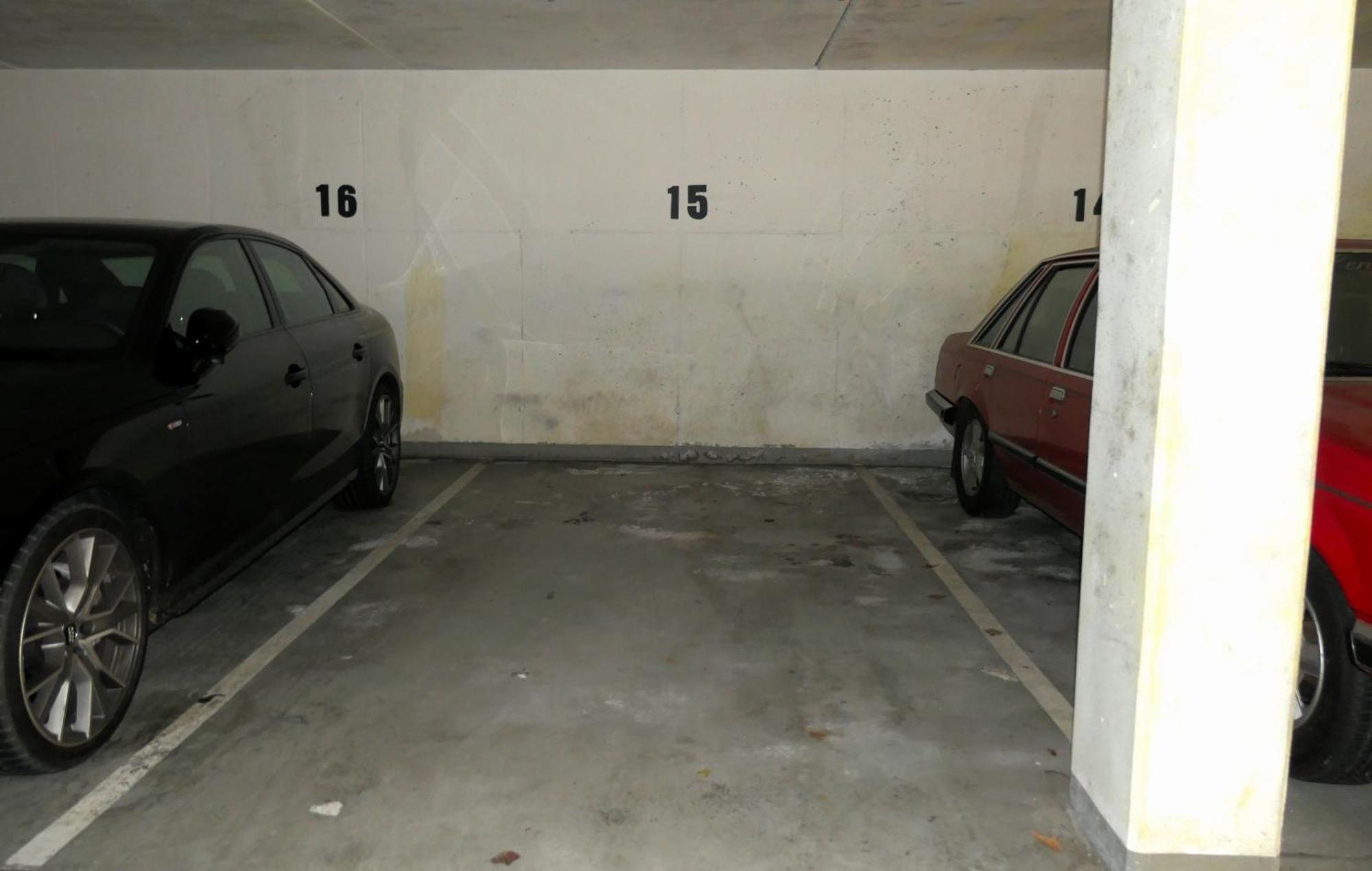 Schoelerberg Apartment Mit Tiefgaragenparkplatz Und Kingsize-Bett Osnabrueck Luaran gambar
