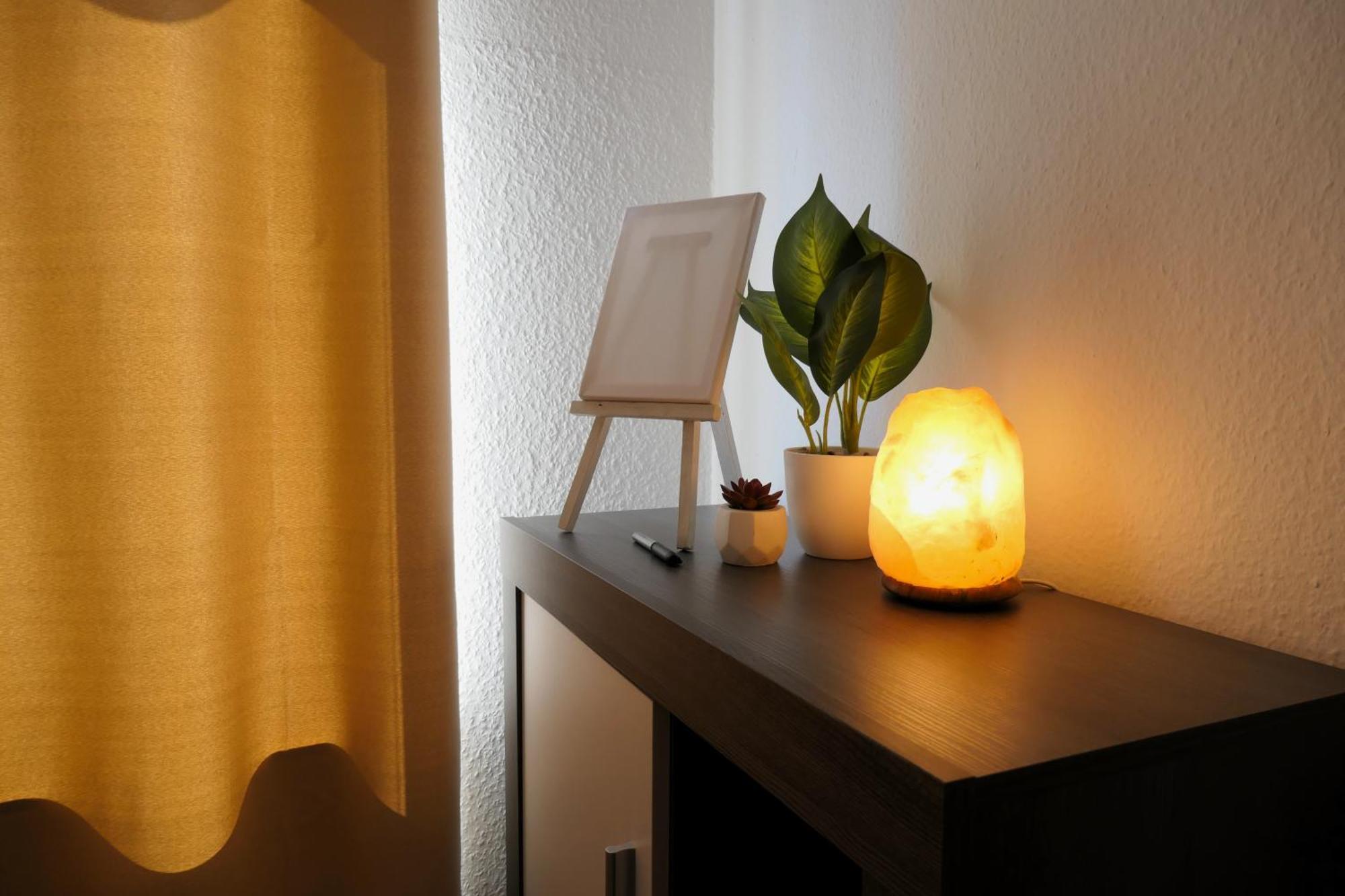 Schoelerberg Apartment Mit Tiefgaragenparkplatz Und Kingsize-Bett Osnabrueck Luaran gambar