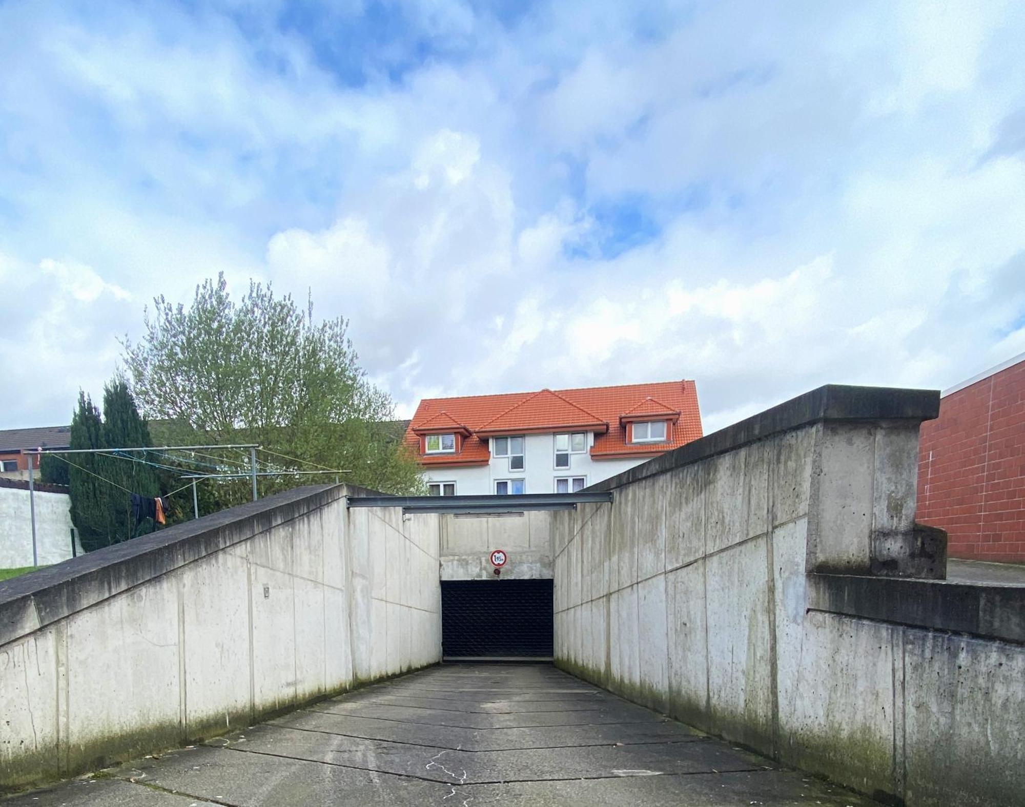 Schoelerberg Apartment Mit Tiefgaragenparkplatz Und Kingsize-Bett Osnabrueck Luaran gambar